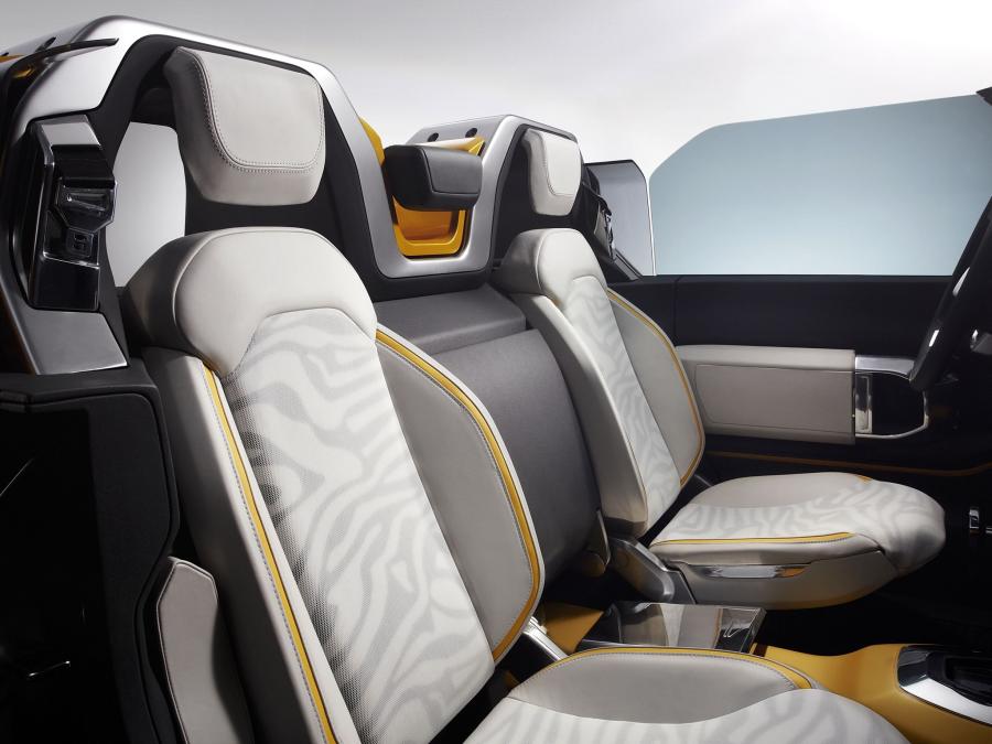  Land Rover DC100 Sport Concept 2011 года  (фото 40 из 52)